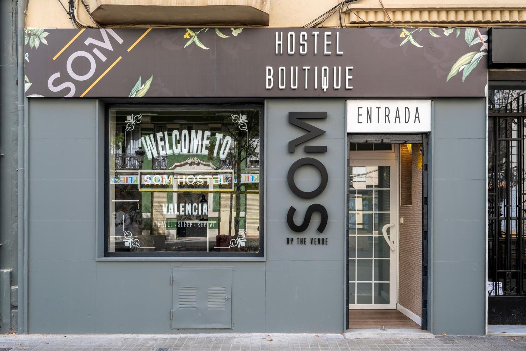 Som Hostel By The Venue Valence Extérieur photo